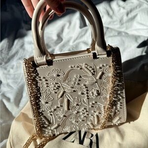 Zara Beige Floral Embroidered Mini Bag